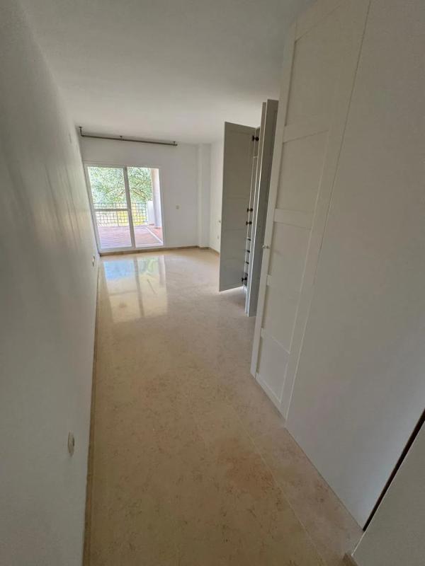 Продажа квартиры на Calle Laurel s/n, Марбелла
photo 3