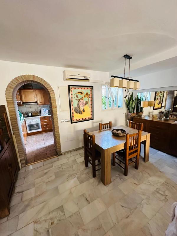 Venta de chalet adosado en  Avenida Benajarafe, 214 , Marbella photo 2