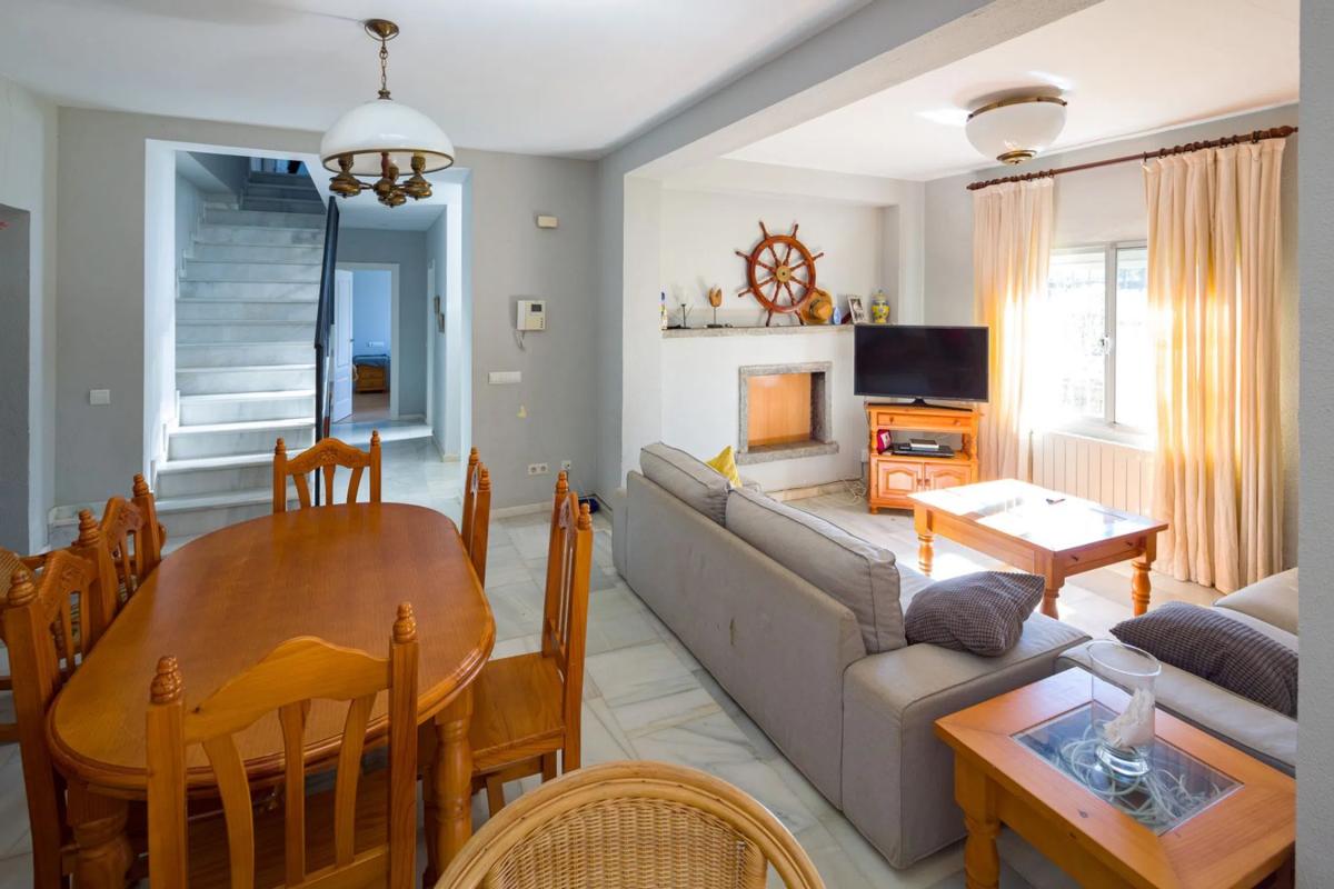 Sprzedaż niezależnego domku jednorodzinnego w  Barrio Romana Playa, Marbella photo 2
