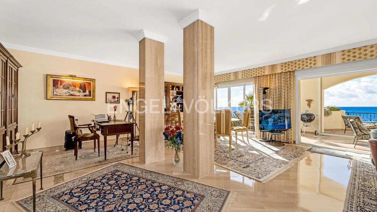 Venta de ático en  Calle del Mar de la Tranquilidad, Marbella photo 4