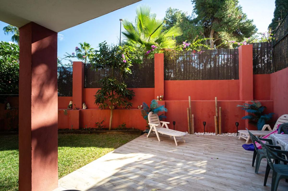 Venta de piso en Lugar Urbanizacion Carib Playa, Marbella
photo 2