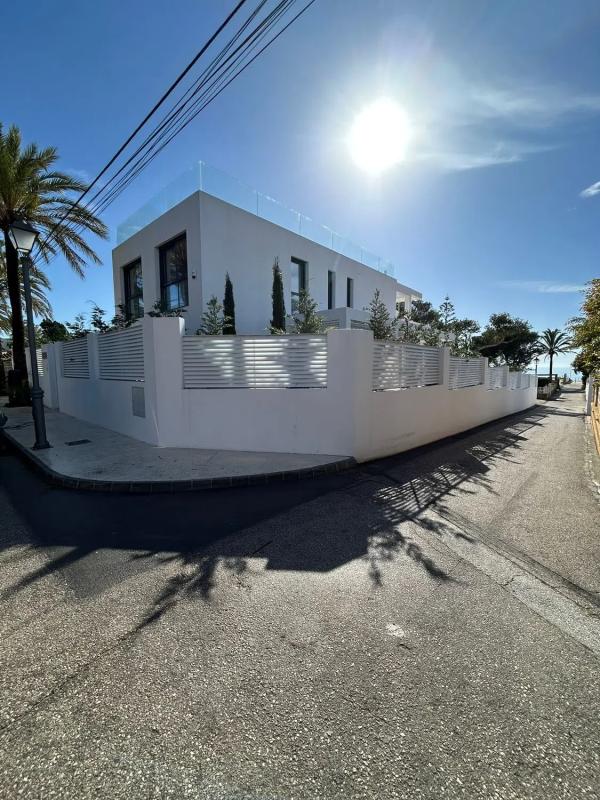 Sprzedaż niezależnego domku jednorodzinnego w Urbanización Marbesa, Marbella photo 3