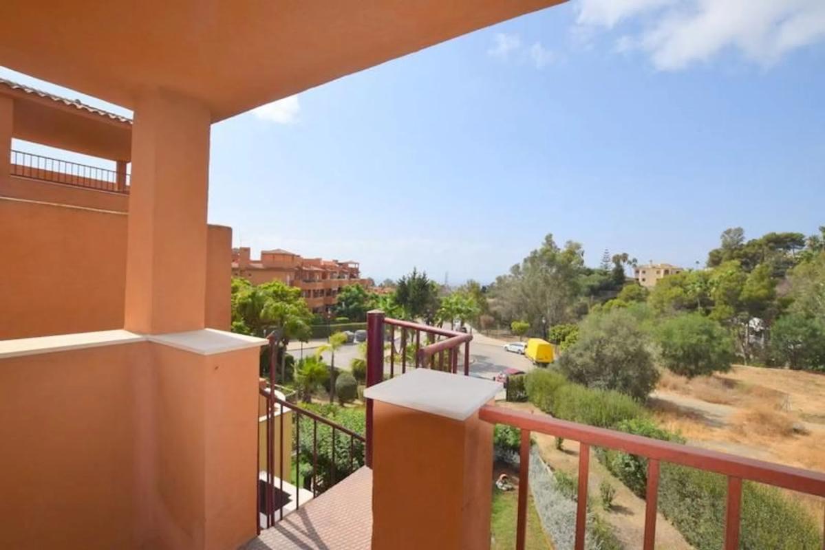 Venta de piso en Barrio Reserva de Marbella, Marbella
 photo 3