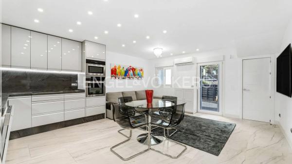 Четырехквартирный дом на продажу на  Avenida Benajarafe , Марбелла photo 4