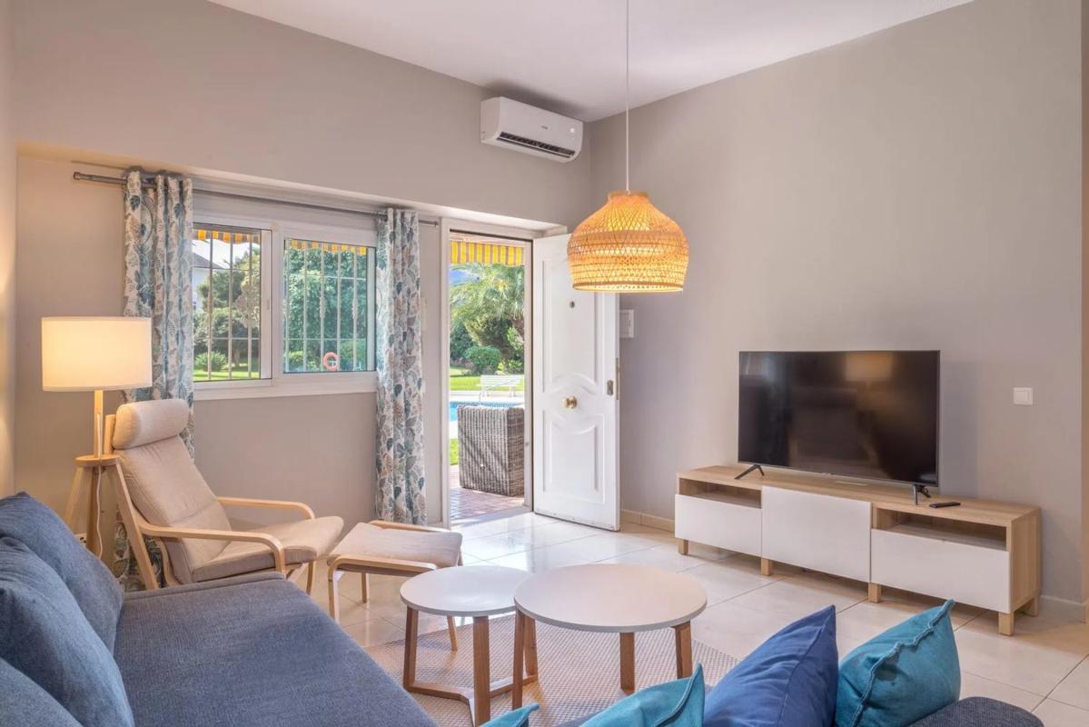 Venta de piso en Avenida Cartagena, 1, Marbella
 photo 2