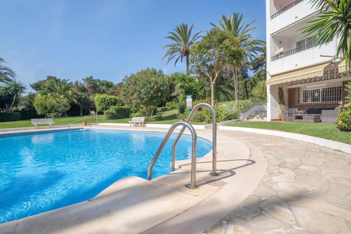Venta de piso en Avenida Cartagena, 1, Marbella
 photo 3