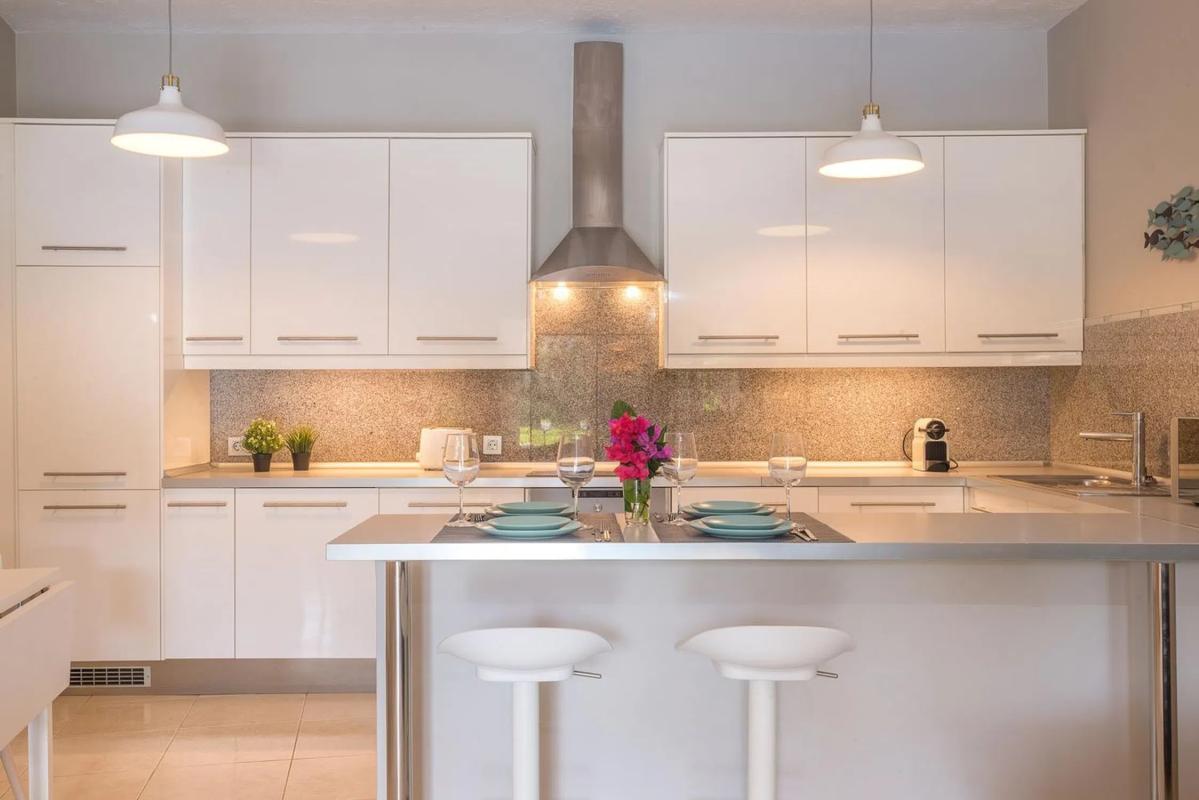 Venta de piso en Avenida Cartagena, 1, Marbella
 photo 4