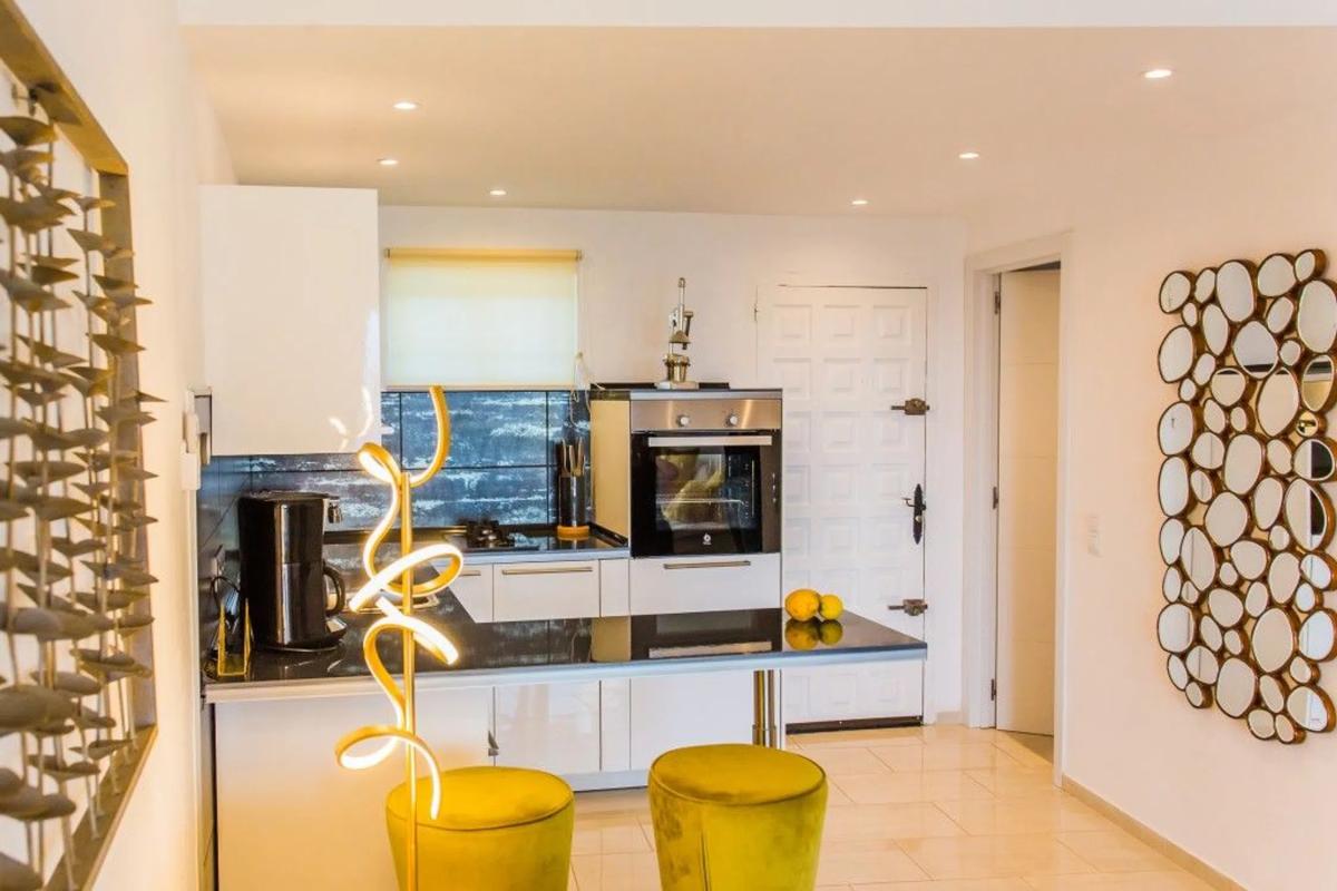 Venta de estudio en Barrio Marbesa, Marbella photo 3