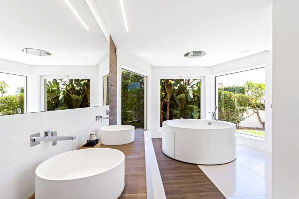 Chalet independiente en venta en Urbanización Hacienda las Chapas, Marbella
 photo 4