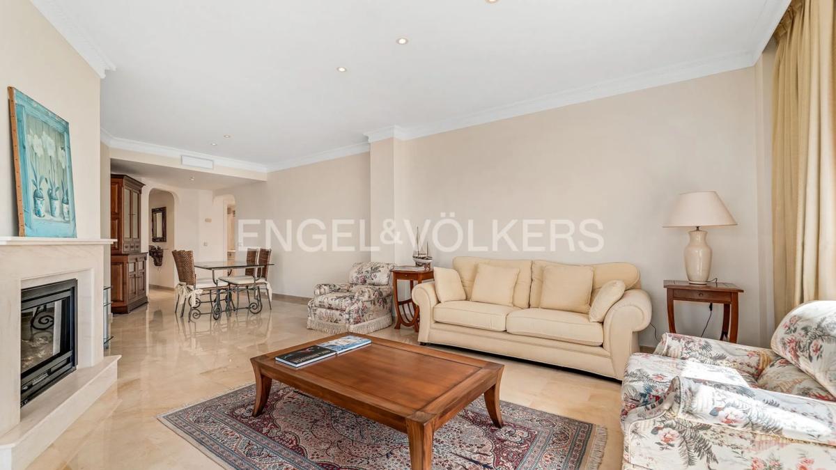 Venta de piso en Avenida de Las Antillas, Marbella
 photo 3