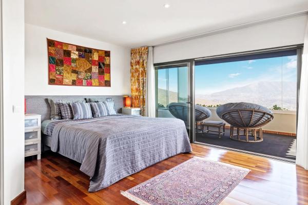 Chalet independiente en venta en Barrio Santa María, Marbella
 photo 1