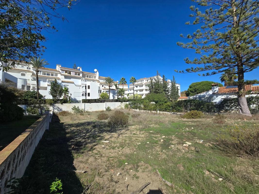 Sprzedaż niezależnego domku jednorodzinnego w Calle Tenerife s/n, Marbella photo 1