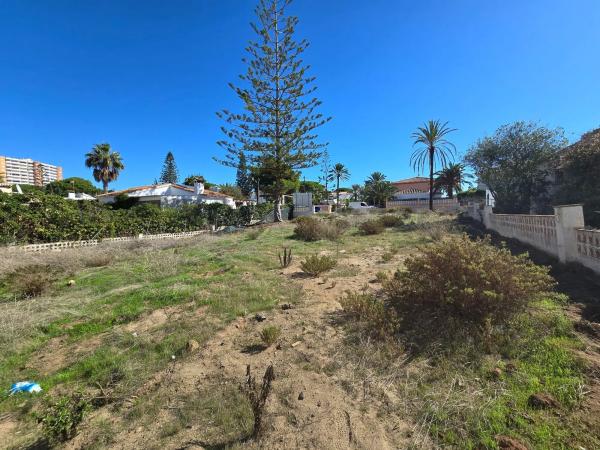 Chalet independiente en venta en Calle Tenerife s/n, Marbella
 photo 3