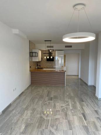 Mieszkanie na sprzedaż w  Urbanización Jardines del Puerto, Marbella photo 4