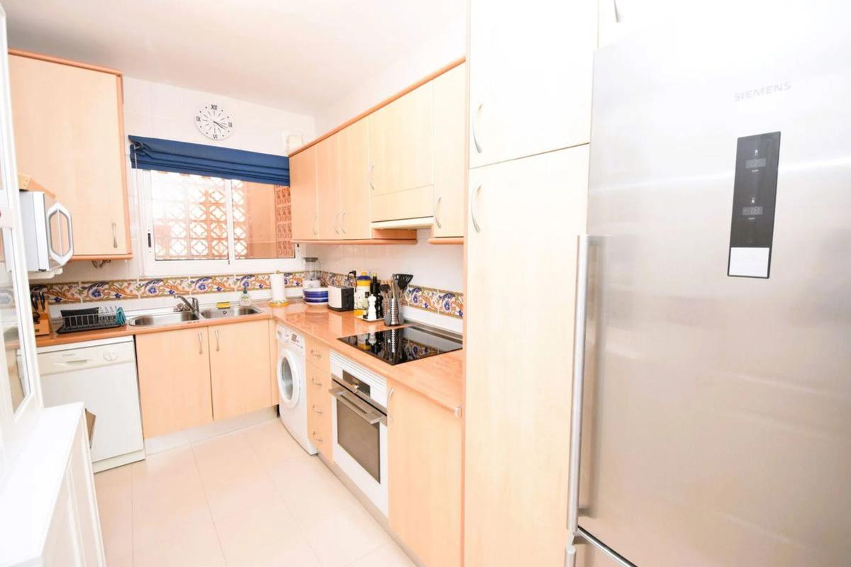 Venta de ático en Barrio Reserva de Marbella, Marbella photo 1