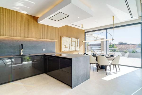 Chalet independiente en venta en Barrio Marbesa, Marbella
 photo 4