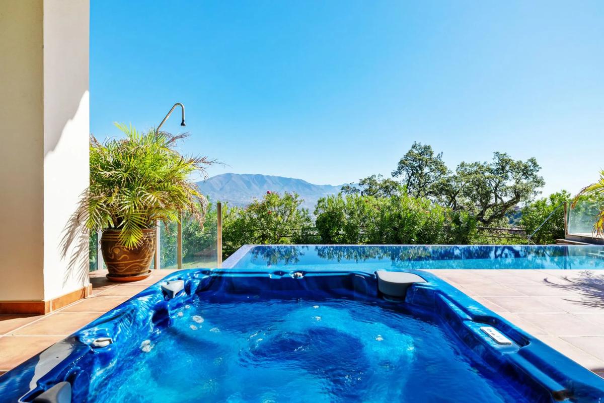 Sprzedaż niezależnego domku jednorodzinnego w Barrio Santa María, Marbella photo 4