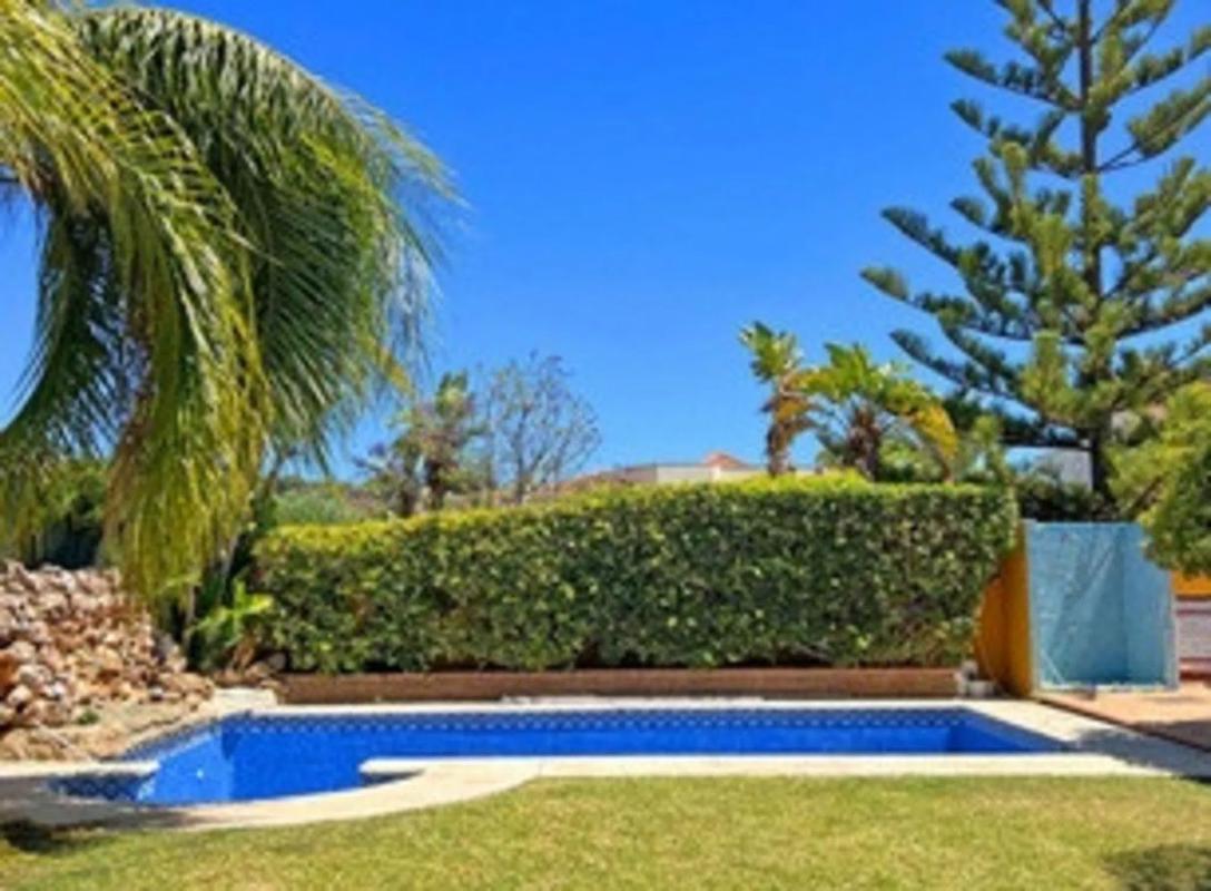 Sprzedaż niezależnego domku jednorodzinnego w  Avenida la Reserva de Marbella, 58, Marbella photo 2