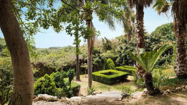 Chalet independiente en venta en Barrio Elviria, Marbella
 photo 3
