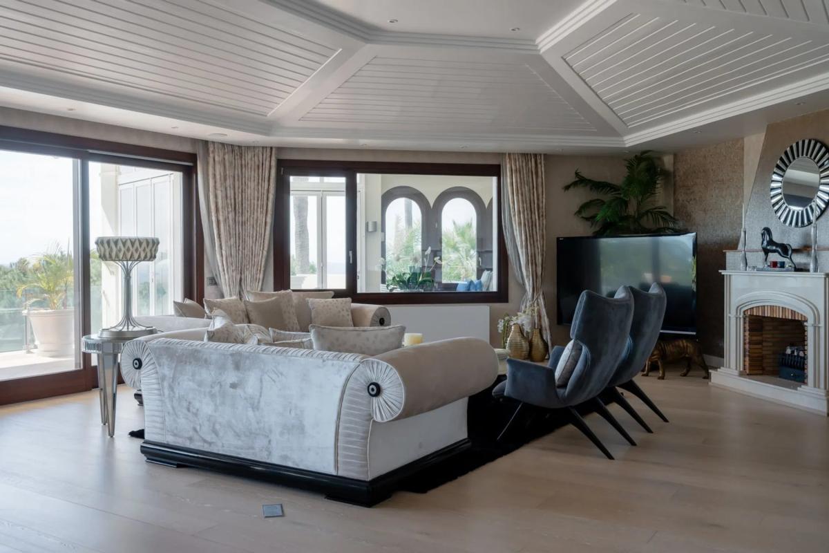 Sprzedaż niezależnego domku jednorodzinnego w Barrio Hacienda Las Chapas, Marbella photo 2
