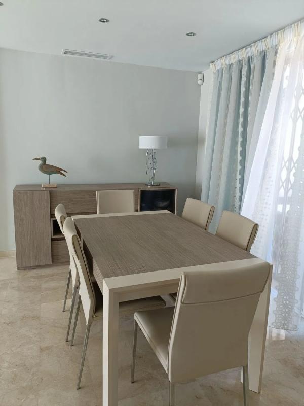 Venta de piso en Avenida de los Alisos, 14, Marbella
 photo 3