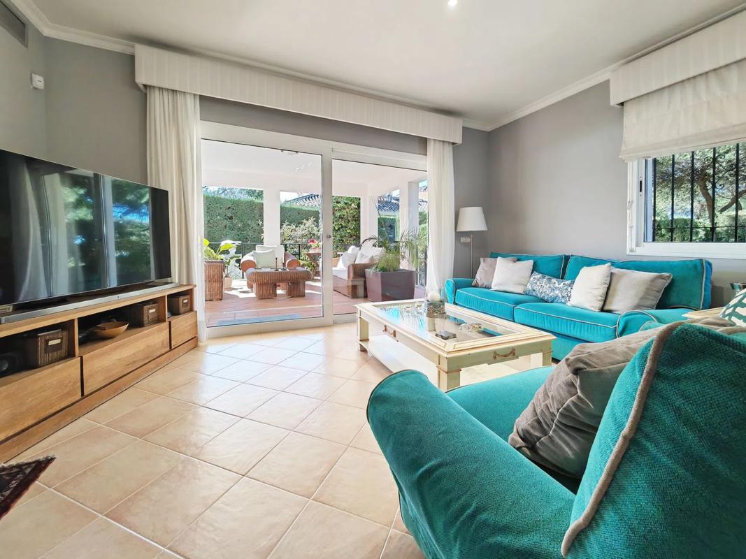 Venta de chalet independiente en Barrio Marbesa, Marbella
photo 1