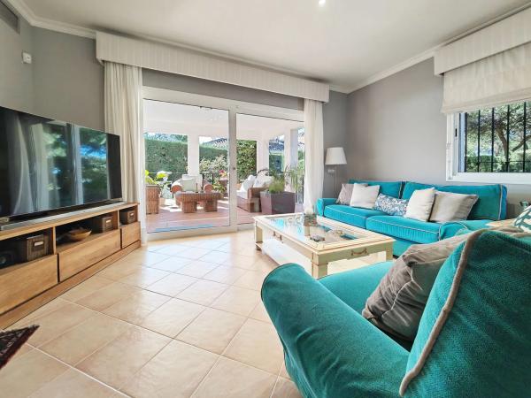 Chalet independiente en venta en Barrio Marbesa, Marbella
photo 1