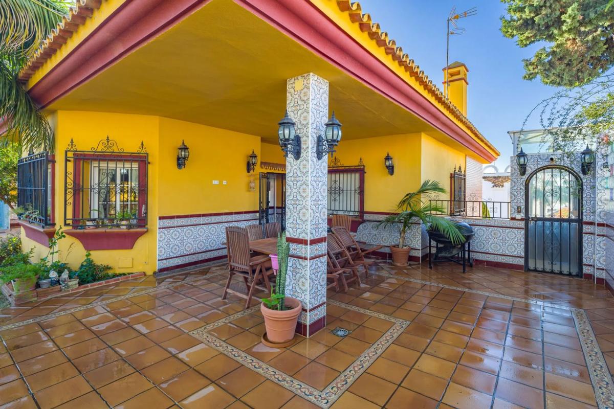 Sale of independent chalet in Barrio Reserva de Marbella, Marbella
photo 3
