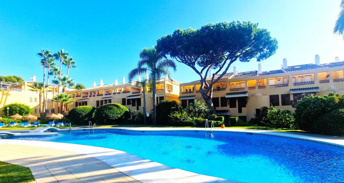 Venta de piso en Avenida de Las Antillas, Marbella
photo 1