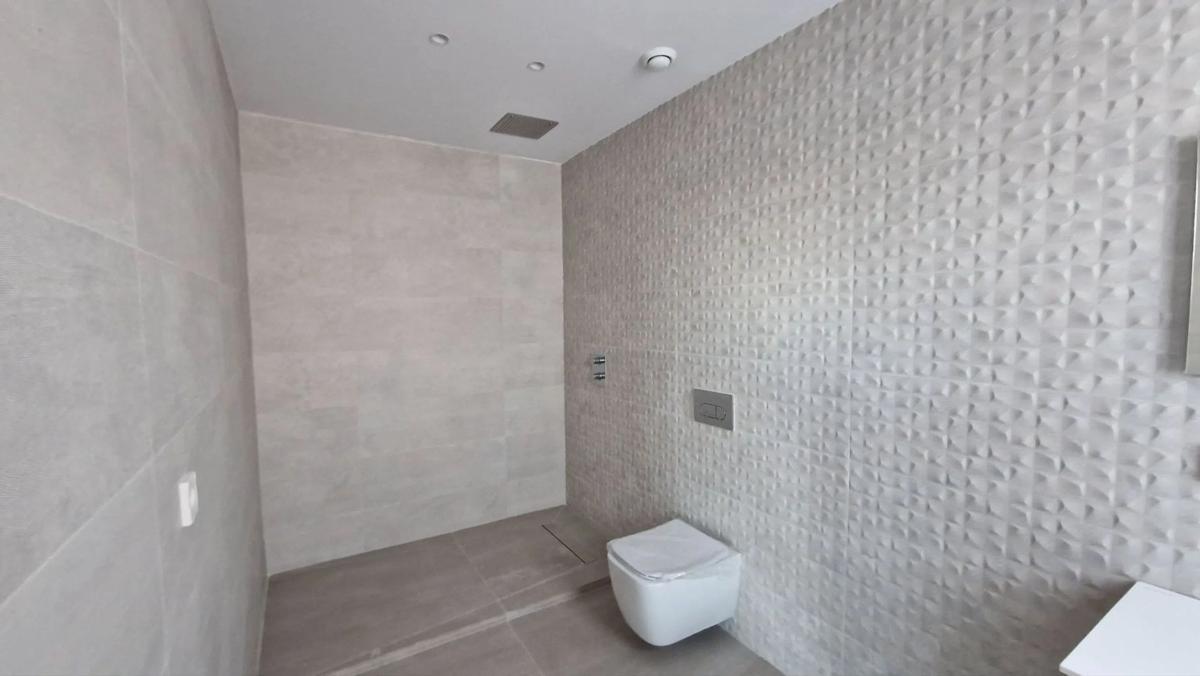 Sale of independent chalet in Barrio Santa María, Marbella
 photo 5