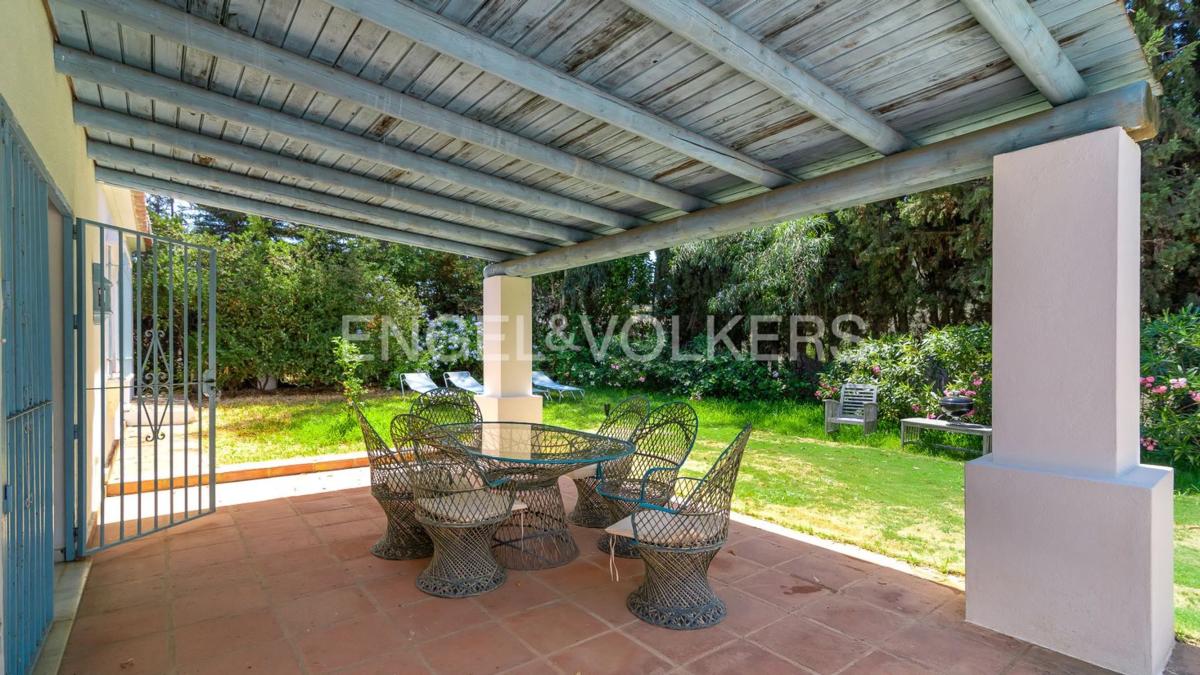 Venta de chalet independiente en Calle Fresno, Marbella
photo 2