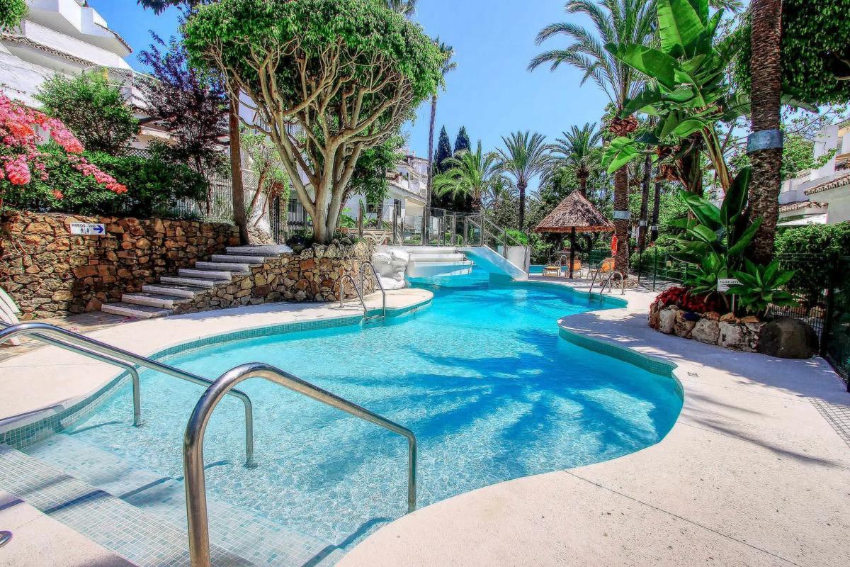 Sprzedaż duplexu w Avenida Avenue de Mencey, 26, Marbella photo 4