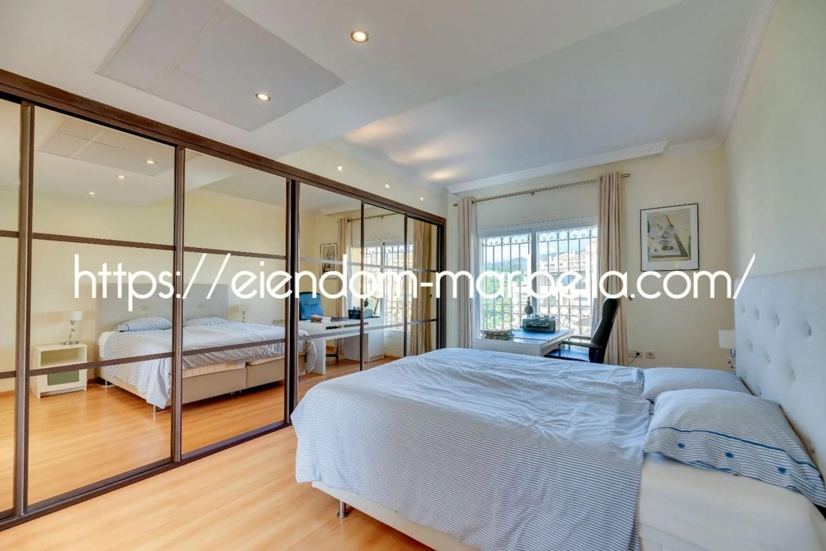 Venta de duplex en Hacienda elviria, Marbella photo 4