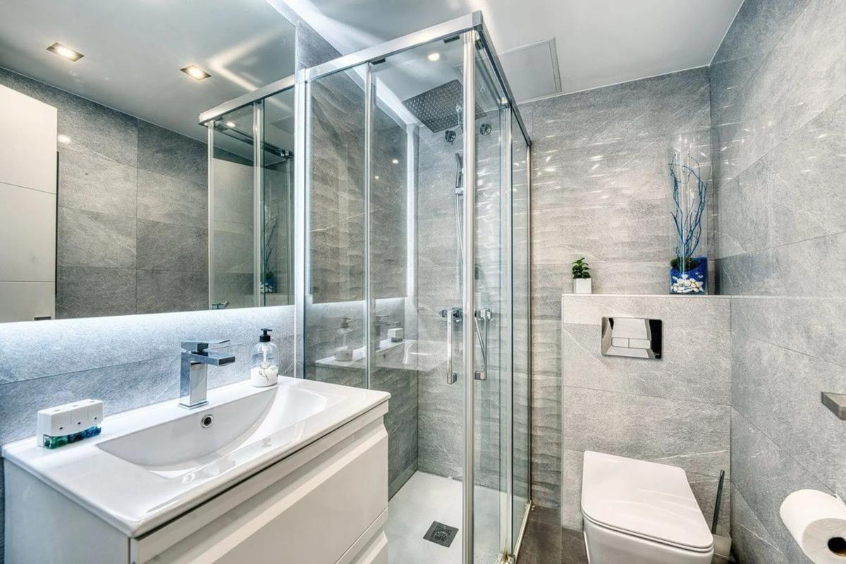 Venta de duplex en Calle Frankonia, palma 26 Urb. golden Beach, 26, Marbella photo 2