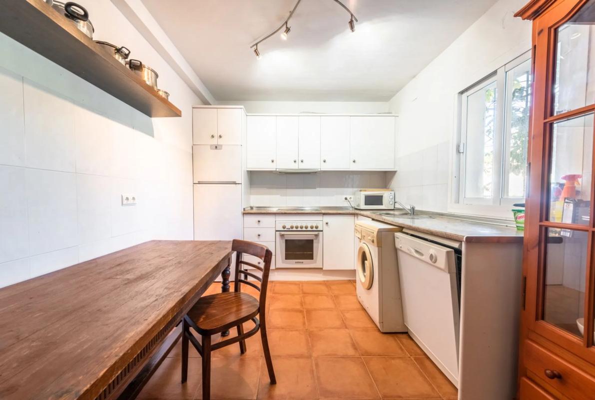 Продажа отдельного шале в Barrio Cabopino-Artola, Марбелла photo 2