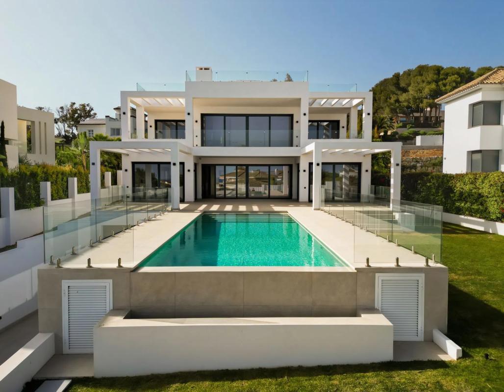 Venta de chalet independiente en Calle de los Amigos, Marbella
photo 1