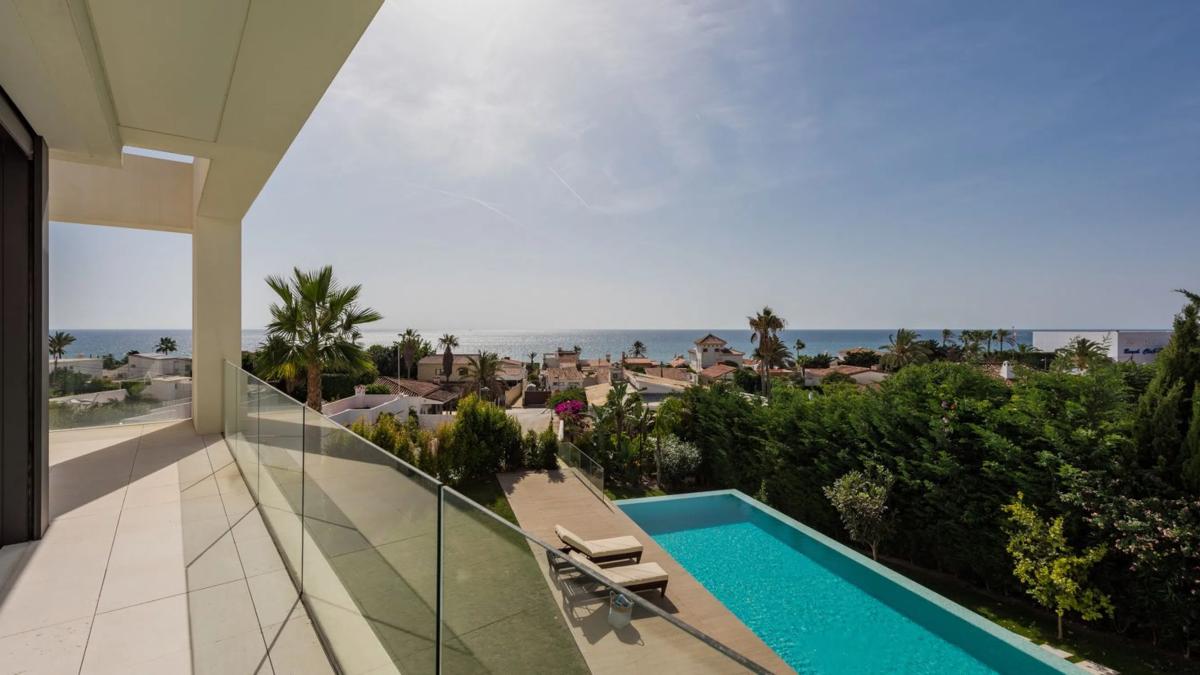 Venta de chalet independiente en Barrio Real de Zaragoza, Marbella
 photo 3