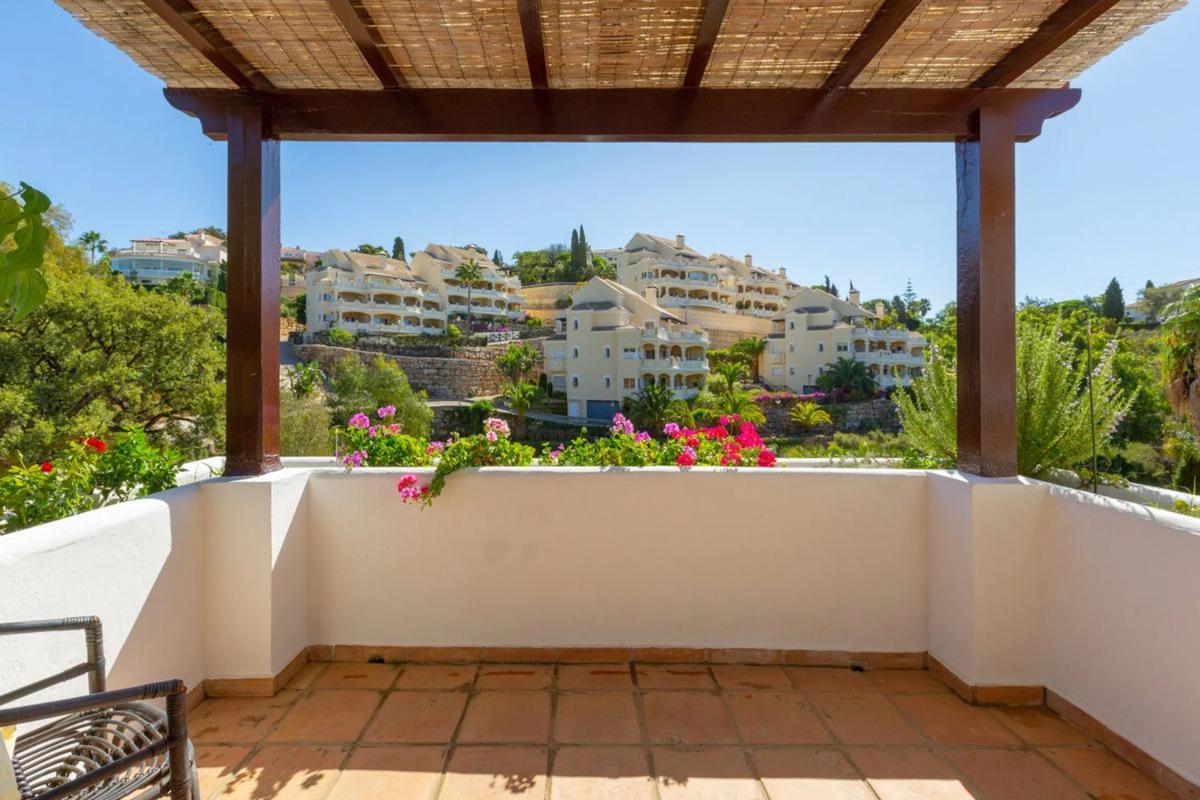 Sale of independent chalet in Barrio Santa María, Marbella
photo 3