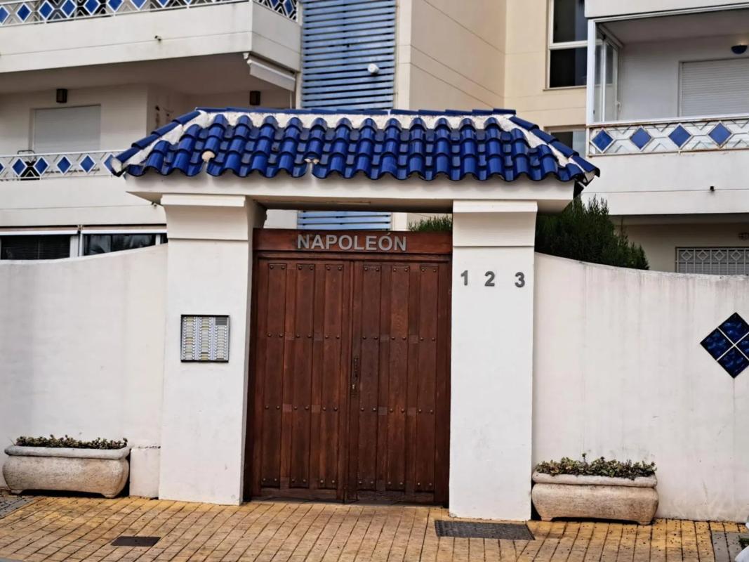 Продажа квартиры на Barrio Las Chapas-Alicate Playa, Марбелла
 photo 3