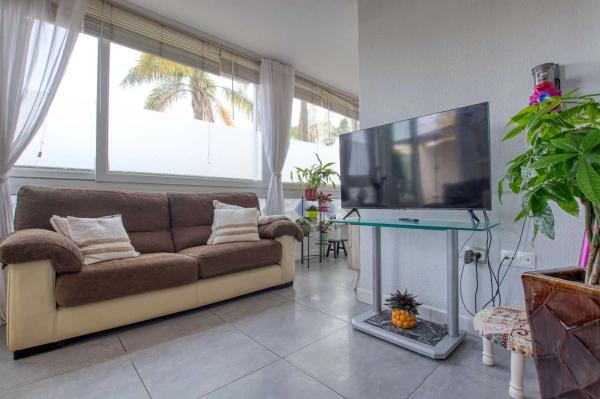 Piso en venta en Avenida Jacaranda, Marbella
photo 1