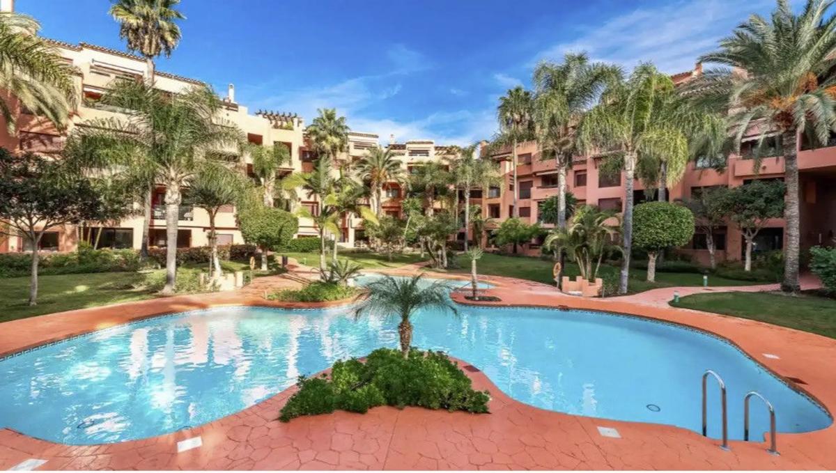 Venta de duplex en Avenida del Gaviero, Marbella photo 1
