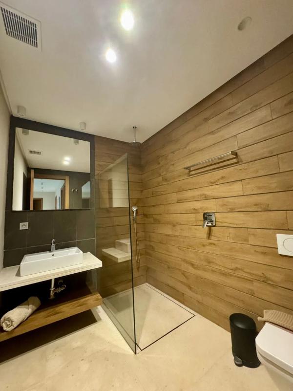 Sale of independent chalet in Urbanización el Rosario, Marbella
photo 4