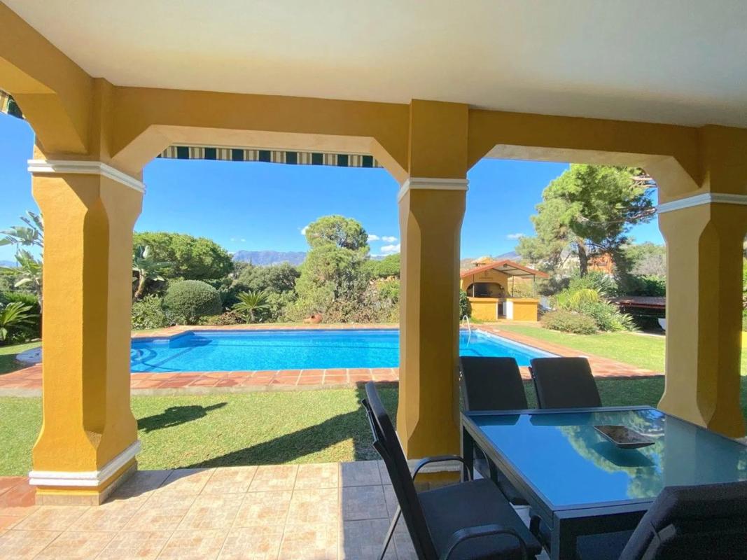 Sale of independent chalet in El rosario ricmar, Marbella
photo 1