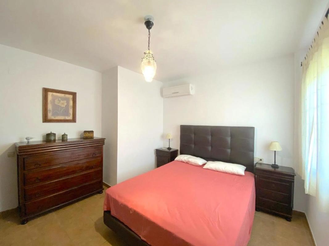 Sale of independent chalet in El rosario ricmar, Marbella
photo 4