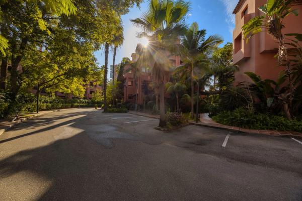 Piso en venta en Avenida del Gaviero s/n D, Marbella
photo 1