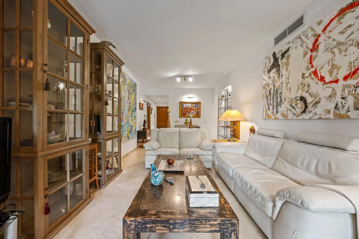 Продажа квартиры на Avenida del Gaviero s/n D, Марбелла
 photo 5