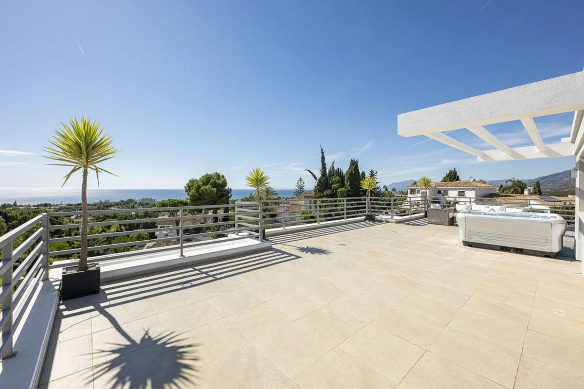 Venta de chalet independiente en Avenida del Rosario, Marbella
photo 4