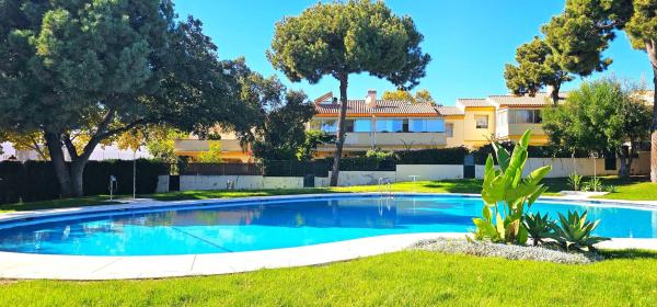 Piso en venta en Calle Avellano, Marbella
photo 1