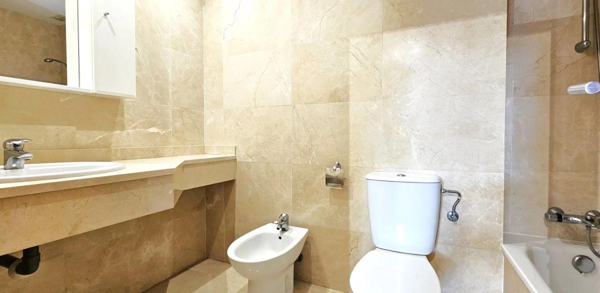 Продажа квартиры на Calle Avellano, Марбелла
 photo 3