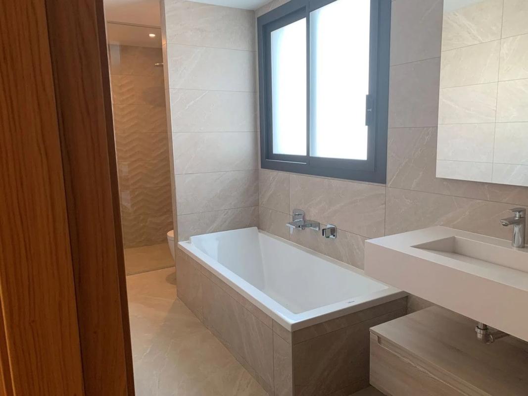 Venta de ático en  Barrio El Rosario-Ricmar, Marbella photo 4